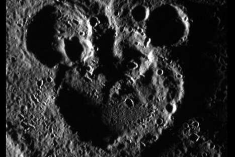 NASA fotografía silueta de 'Mickey Mouse' en Mercurio