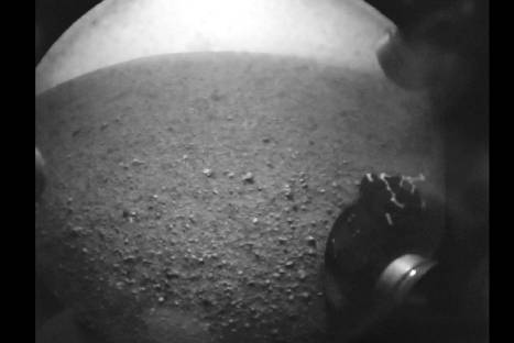 Explorador 'Curiosity' llegó a Marte y captó imágenes de la superficie