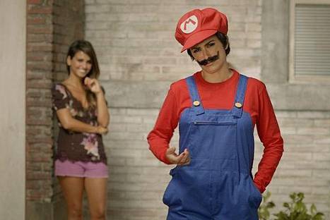 Video: Penélope y Mónica Cruz promocionan nuevo juego de 'Mario Bros'