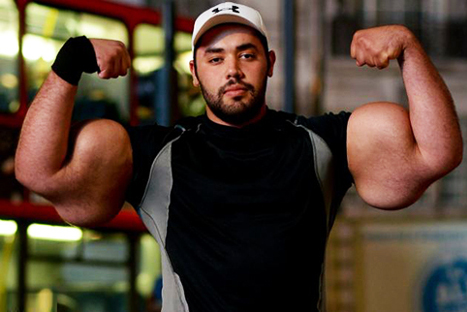 FOTOS: Conoce a Moustafa Adel Ismail, el hombre con los biceps más grandes del mundo