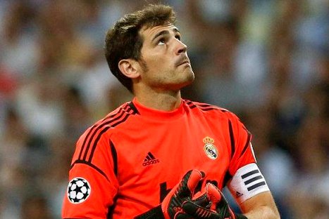 Iker Casillas fue elegido mejor arquero del año por quinta vez