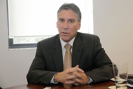 Congresista Aurelio Pastor ofreció a alcaldesa de Tocache librarla de proceso de vacancia por S/. 50 mil