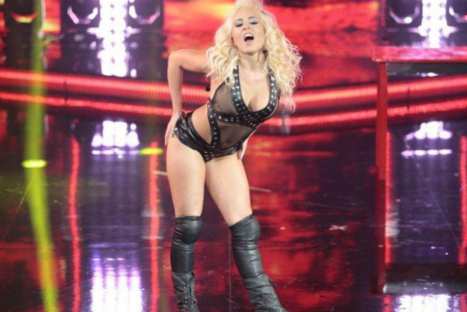 El Gran Show: 'Conejita' argentina deslumbró con sensual baile – VIDEO