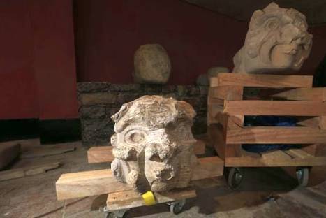 Hallan 3 cabezas clavas en complejo Chavín de Huántar
