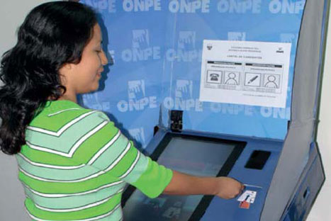 Voto electrónico será aplicado en 10 distritos de Lima