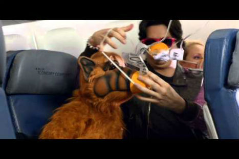 El recordado 'Alf' vuelve a pantallas en un divertido comercial-VIDEO