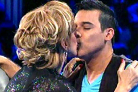 ¡Sorprendente!: Cecilia Bracamonte y Adolfo Aguilar se besan en los labios (VIDEO)