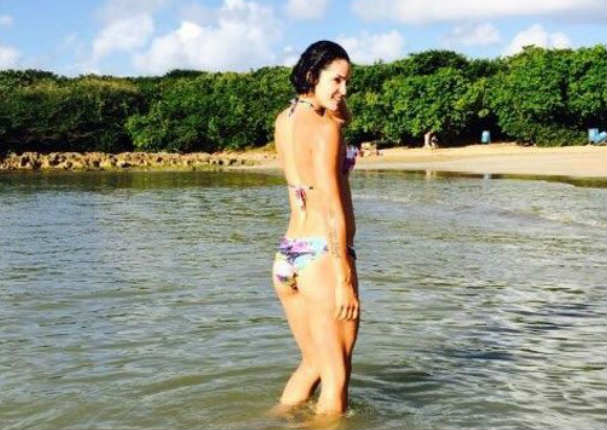 Kina Malpartida sorprende al publicar fotos en bikini