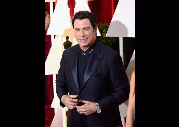 ¿Qué le pasó a John Travolta en el rostro? (FOTOS)