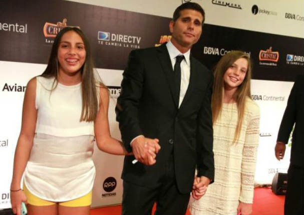 Christian Meier asistió al avant premiere de Asu Mare 2 con sus hijas  (FOTOS) | Espectáculos | Radio panamericana