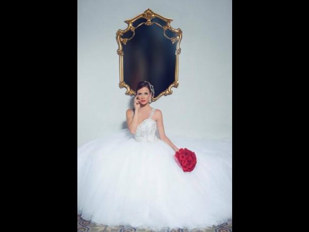 Maju Mantilla se volvió a vestir de novia para sesión de fotos