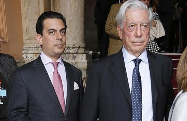 Hijo de Vargas Llosa: Nueva relación de mi padre nació de una infidelidad