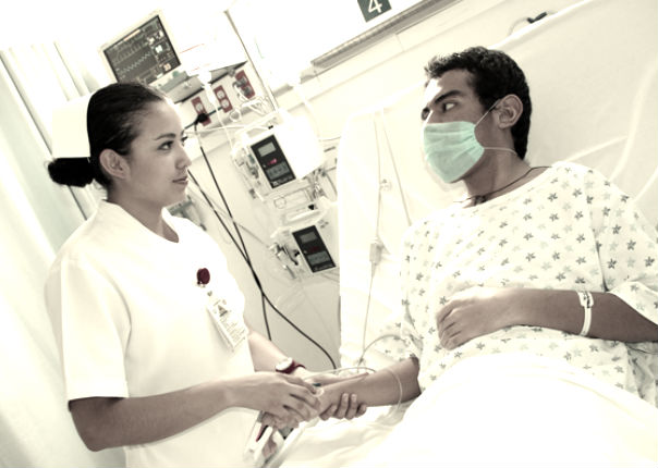 Enfermera cuenta las cosas de las que se arrepiente la gente antes de morir (VIDEO)