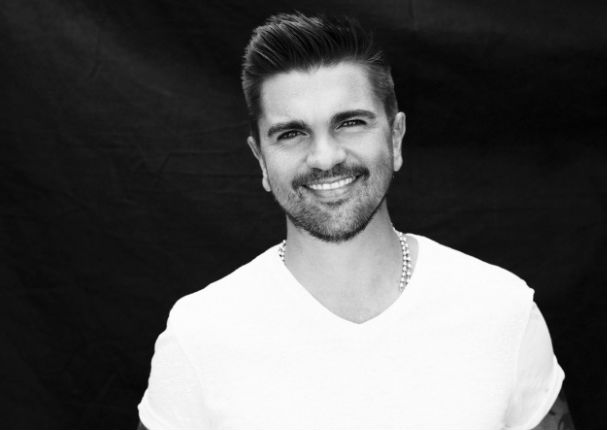 Juanes sorprende a sus seguidores con foto donde aparece levitando