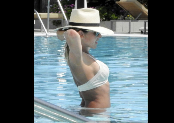 Kate del Castillo luce su hermosa figura en bikini (FOTOS)