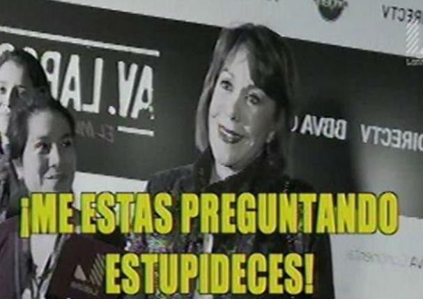 Yvonne Frayssinet pierde los papeles con la prensa (VIDEO)