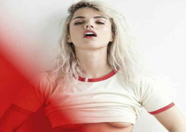 Exintegrante de Al Fondo Hay Sitio posó desnuda para revista (FOTOS) Exintegrante de Al Fondo Hay Sitio posó desnuda para revista (FOTOS)
