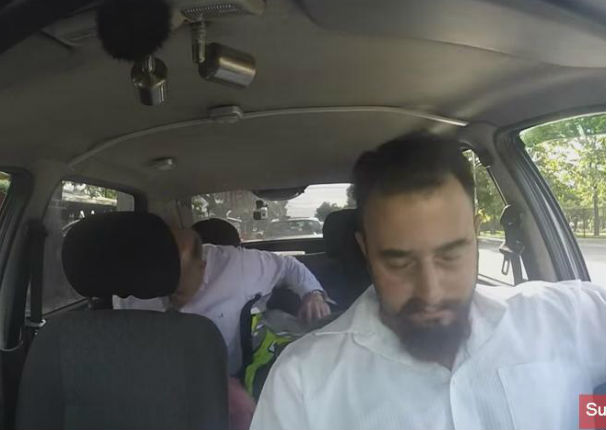 ¿Alguna vez te topaste con un taxista borracho? Mira estas reacciones (VIDEO)