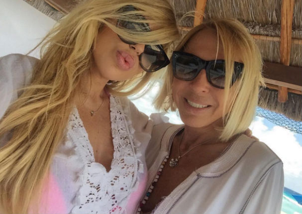 ¡Asuu! Guerra de bikinis entre Laura Bozzo y su hija - FOTOS