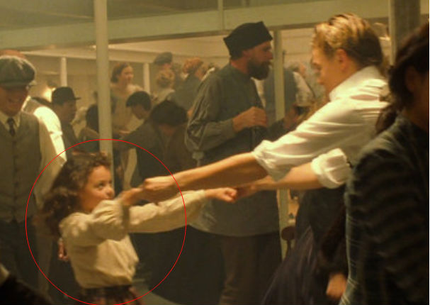 Titanic: Así luce ahora la pequeña niña que bailó con Leonardo Di Caprio  (FOTOS)