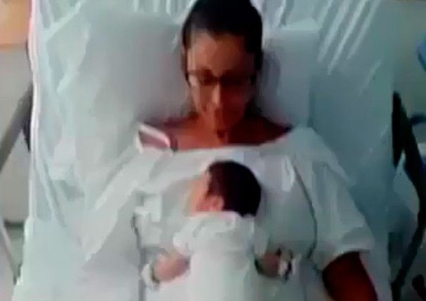 Karla Tarazona dio a luz a su tercer hijo (FOTOS Y VIDEO)