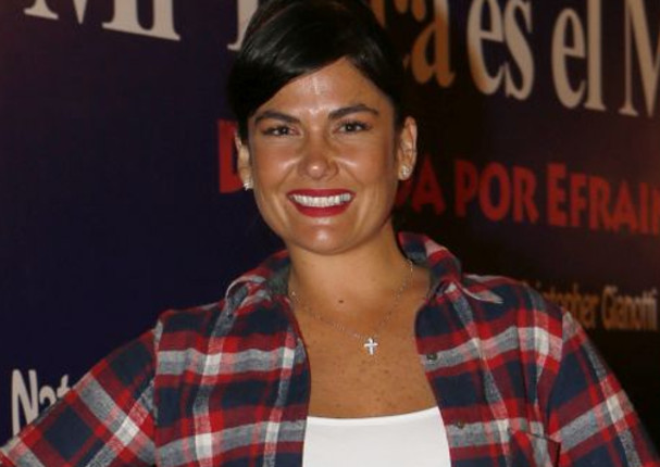 Twitter: ¿Panelista renunció a Al Aire por Sandra Arana? (FOTOS)