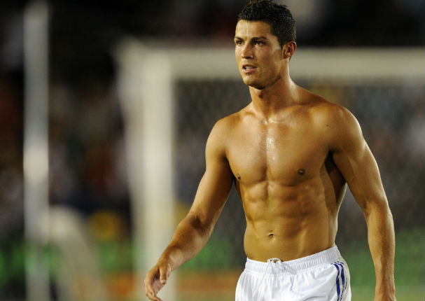 Cristiano Ronaldo: Hace esta cantidad de abdominales al día - VIDEO