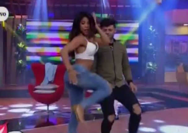 Karen dejó chiquito a bailarín argentino en pleno programa en vivo