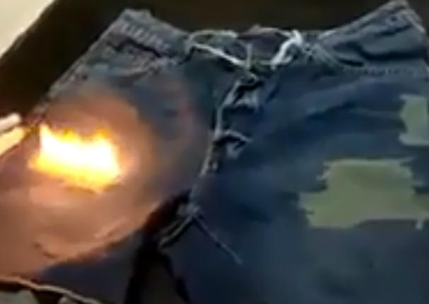 Facebook Viral: Curioso video muestra cómo crean los pantalones rasgados (VIDEO)