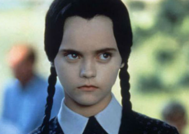 Mira cómo luce Merlina, 25 años después de 'Los Locos Addams' (FOTOS)