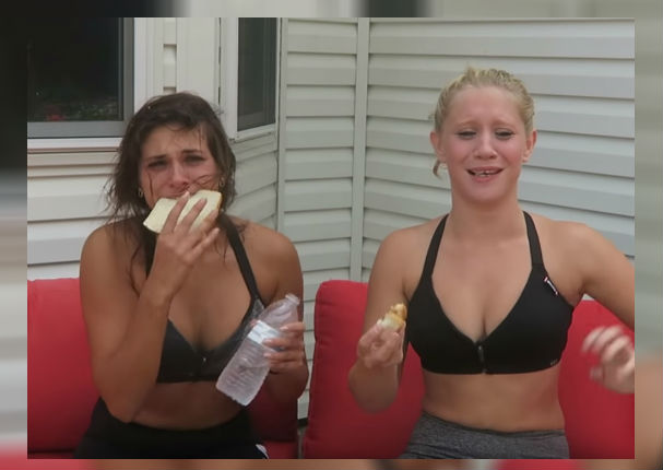 Chicas probaron el ají más picante del mundo y el resultado preocupó a todos (VIDEO)