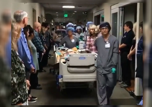 Personal de hospital rinde tributo a paciente que decidió donar sus órganos (VIDEO)