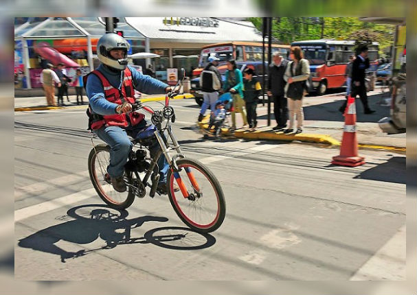 Motos y bici-motos deberán tener SOAT y placa