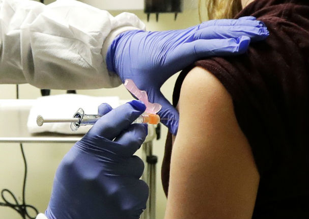 Se realiza primera prueba de vacuna contra el coronavirus