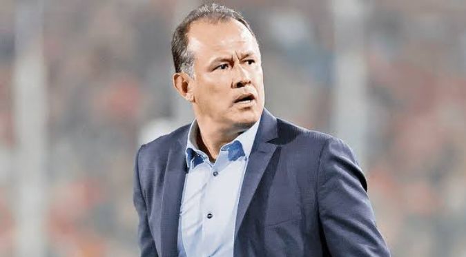 “Me veo hasta diciembre de 2025”: Juan Reynoso niega salida de la selección peruana