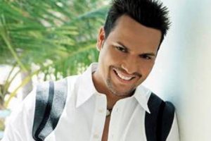 Víctor Manuelle ‘en las nubes’ por nuevo disco y cerca de cumplir ‘misión personal’
