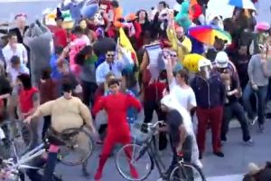 Conoce el nuevo viral de las redes sociales ‘Harlem Shake’ – Video