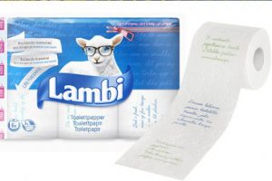 Papel higiénico con citas bíblicas enfurece a la Iglesia