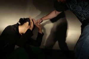 Congreso aprueba endurecer penas contempladas en Ley del Feminicidio