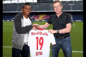 Mira cómo fue el reconocimiento de la cancha del Red Bull por Yordy Reyna – VIDEO