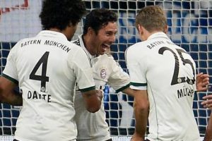 Claudio Pizarro llevó el ‘jueves de pavita’ a Alemania