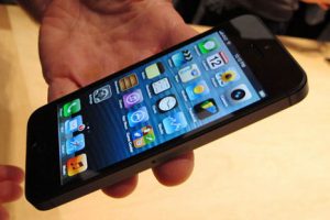 China: pareja decidió vender a su hija y comprar con el dinero un celular