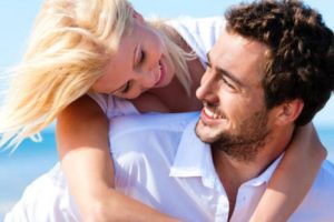 Estas son las 4 cosas que la mayoría de los hombres busca en una pareja