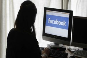 Acosadores virtuales: cuando invadir la privacidad se vuelve una obsesión