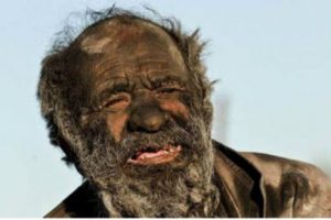 Iraní decidió no bañarse por 60 años – FOTOS