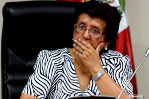 Congresista es criticada por premiar a una empresa de transporte