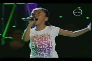 Entrenadores de «La Voz Kids» se emocionan con presentación de pequeña-VIDEO