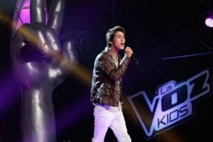 Daniel Lazo abrió la gran final de ‘La Voz Kids’ -VIDEO
