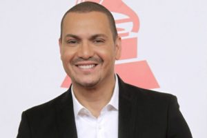 Víctor Manuelle lanzó su sencillo ‘Una vez más’ -VIDEO
