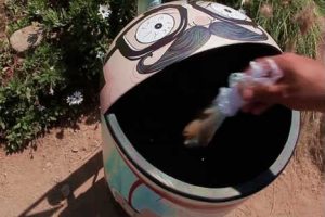 Polémica publicidad: Los comecaca -VIDEO